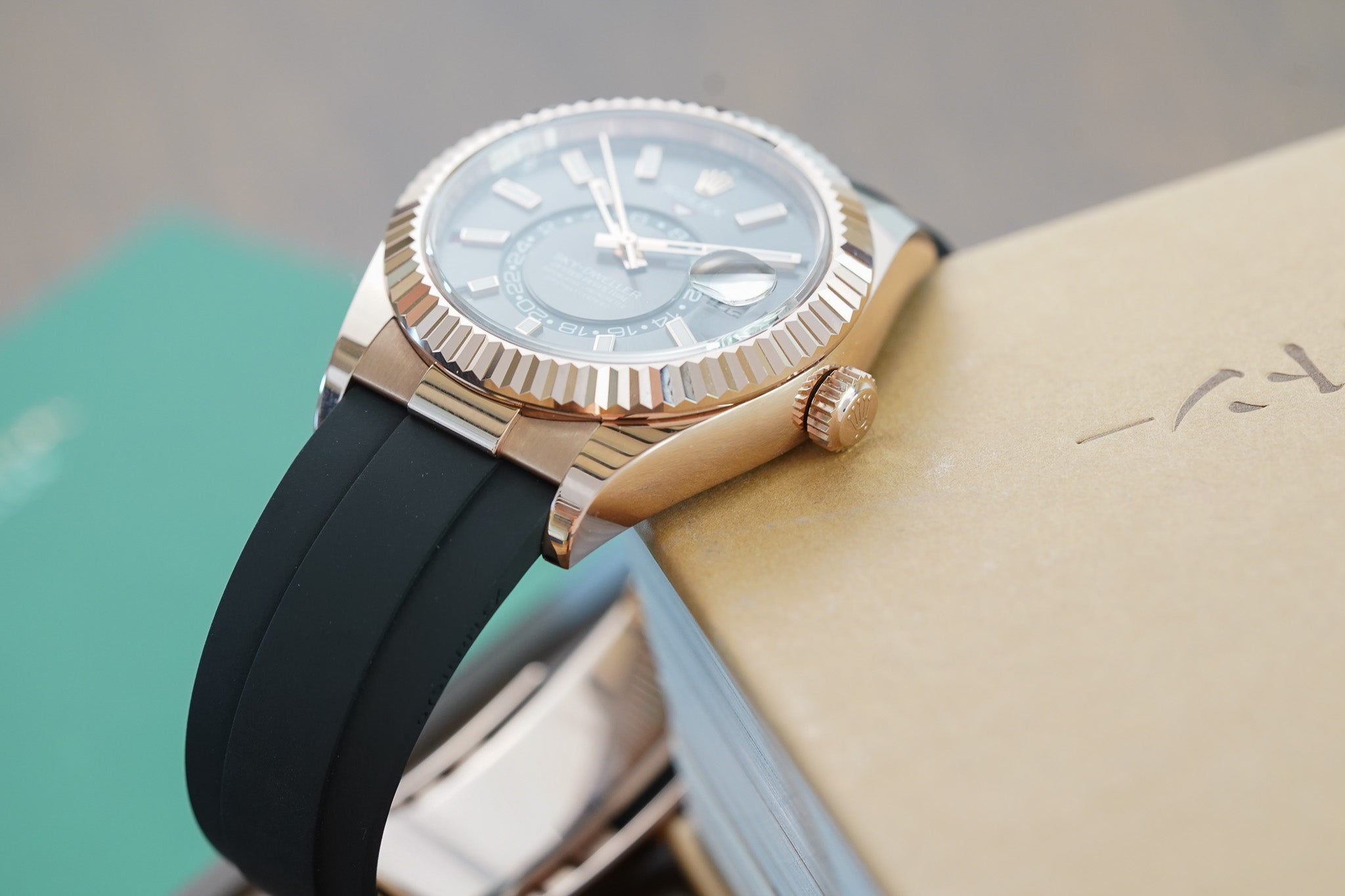 Rolex Sky-Dweller 336235 18K Everose Gold Rhodium Dial